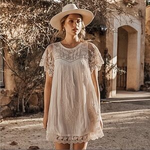 spell & the gypsy maggie embroidered tunic NWT M